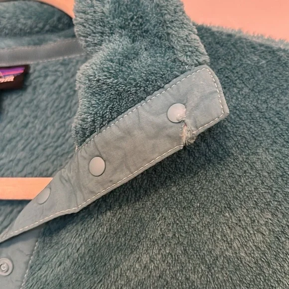 Patagonia Sherpa Fleece Synchilla Sweater M with Damaged Collar - Picture 5 of 7